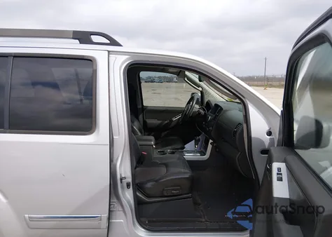 2012 Nissan Pathfinder Silver z USA, uszkodzony, nr VIN 5N1AR1NN3CC603530